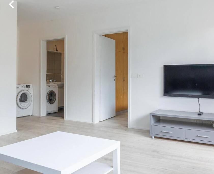 Cozy Apartment In Акурейри Экстерьер фото